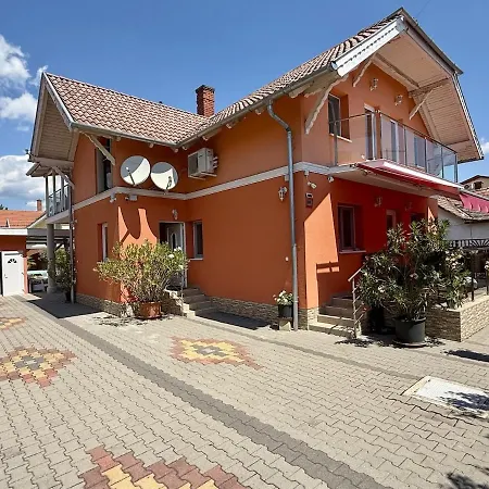 Lelle Udvar 6 Ac Free Parking Daire *