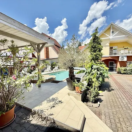 Daire Lelle Udvar 6 Ac Free Parking Balatonlelle