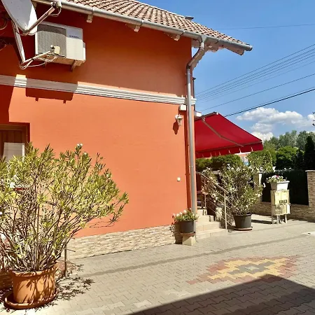 Daire Lelle Udvar 6 Ac Free Parking Balatonlelle